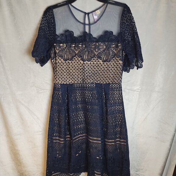 Alya Dresses & Skirts - Alya Navy Crochet Eyelet Like Short Sleeve Mini dress.